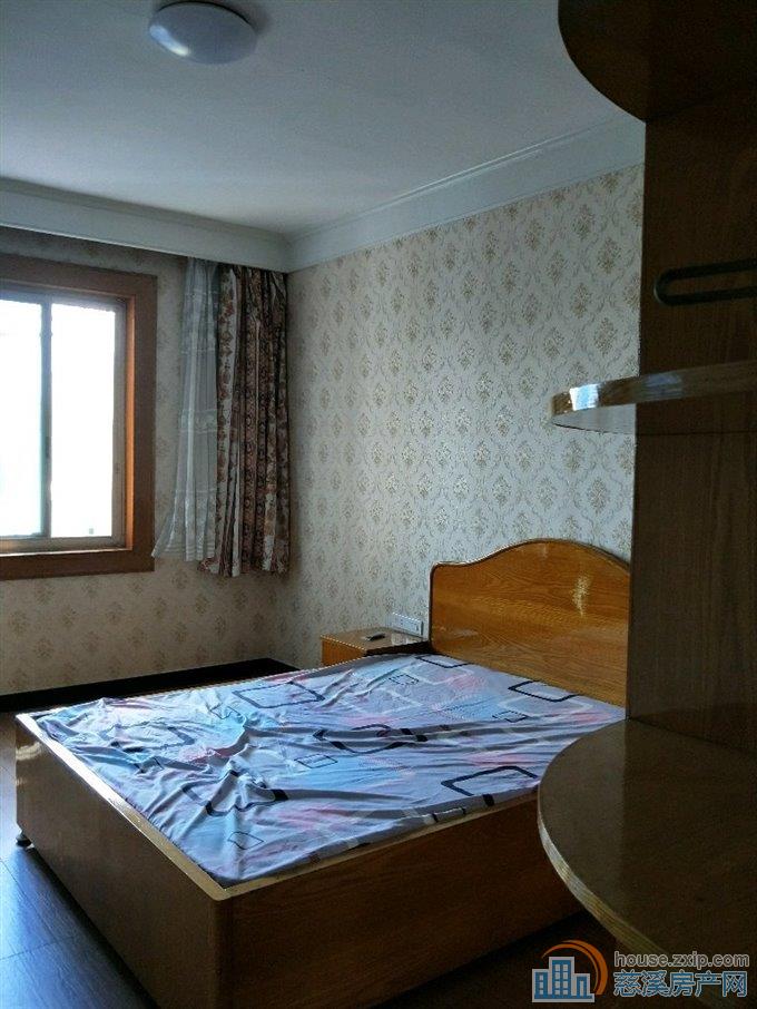 三北大街 清爽装修 月租金1600元