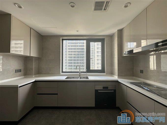 江山云望 143平 338万包税 楼层好