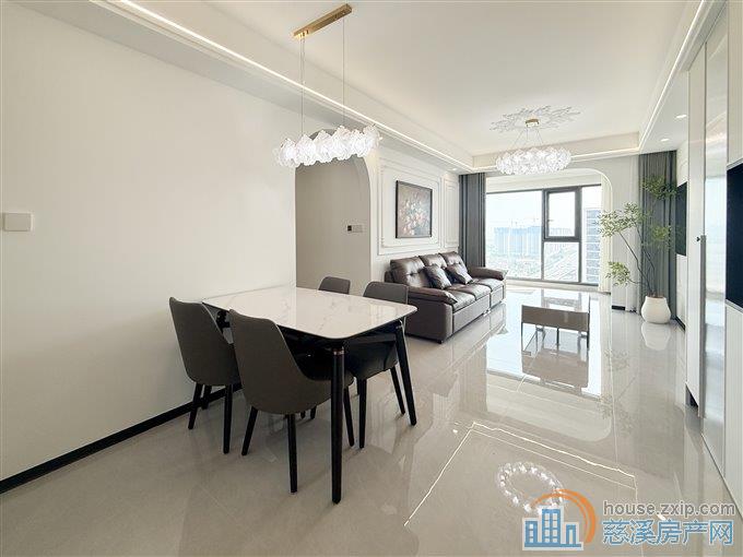 天安浔筑 精装 采光好 星河九年制