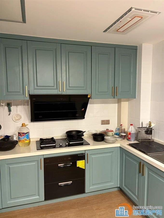 急卖 誉华府 精装142平方220万