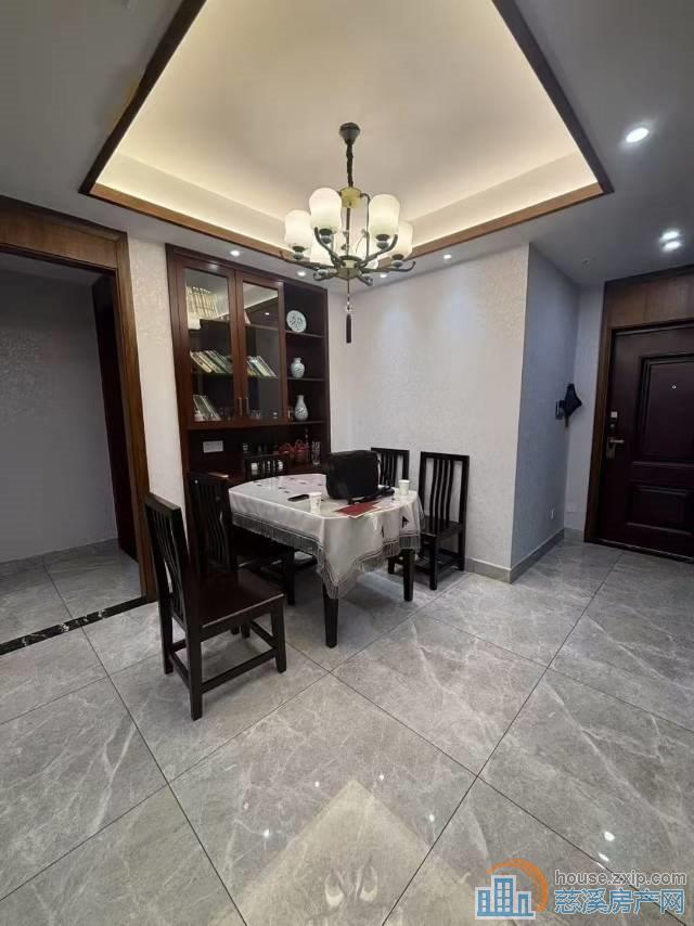 峙山庄园层佳128平朝南精装139.8万