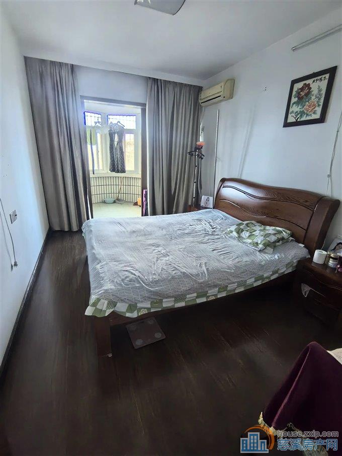 茜苑新村65平125.8万三小上林书包