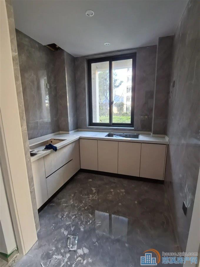 佳 宁府精 装120平 146万