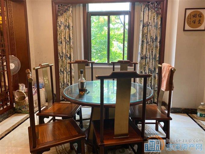 出租万翔美郡4500元/月