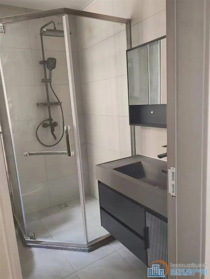 出租尚德家园2000元