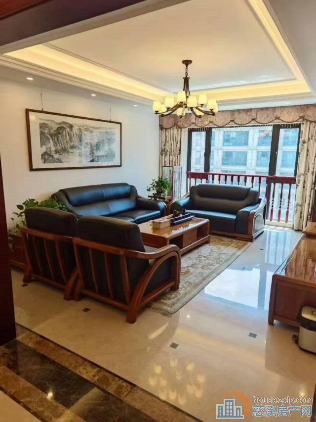 特价绿城玫瑰园好楼层165平+车位精装