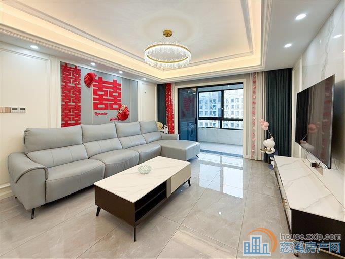 中交盛湖美庐126平婚装电梯洋房