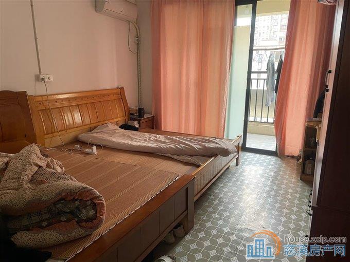 上笆里花苑 精装修 带车位杂物间