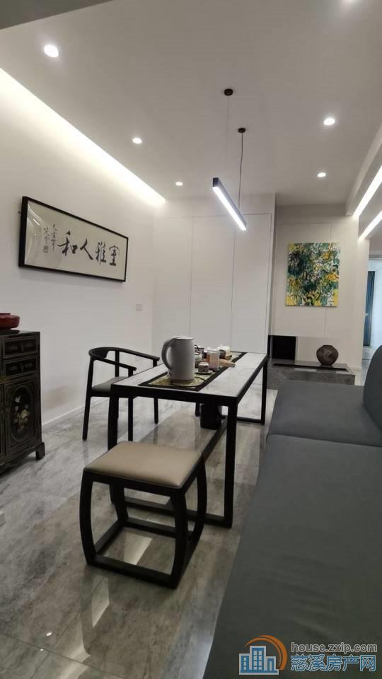 锦尚府景观楼层中间位置128平258万