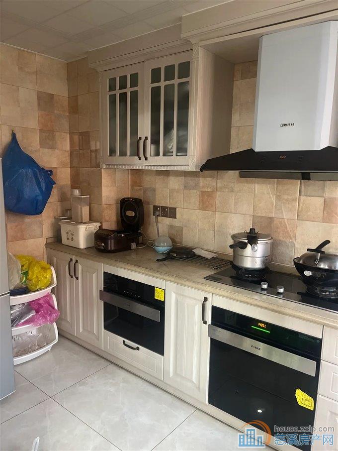 界牌新村 豪装 带车位 满五唯一