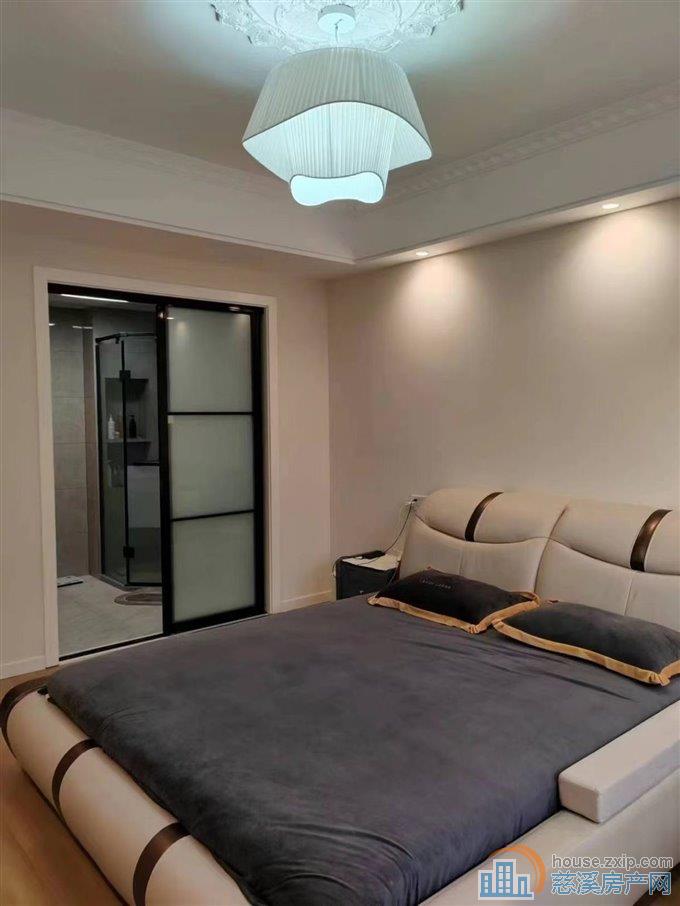 出售:天铂佳苑 🏡洋房东边套精装带车位