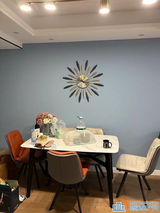 急卖 誉华府 精装142平方220万