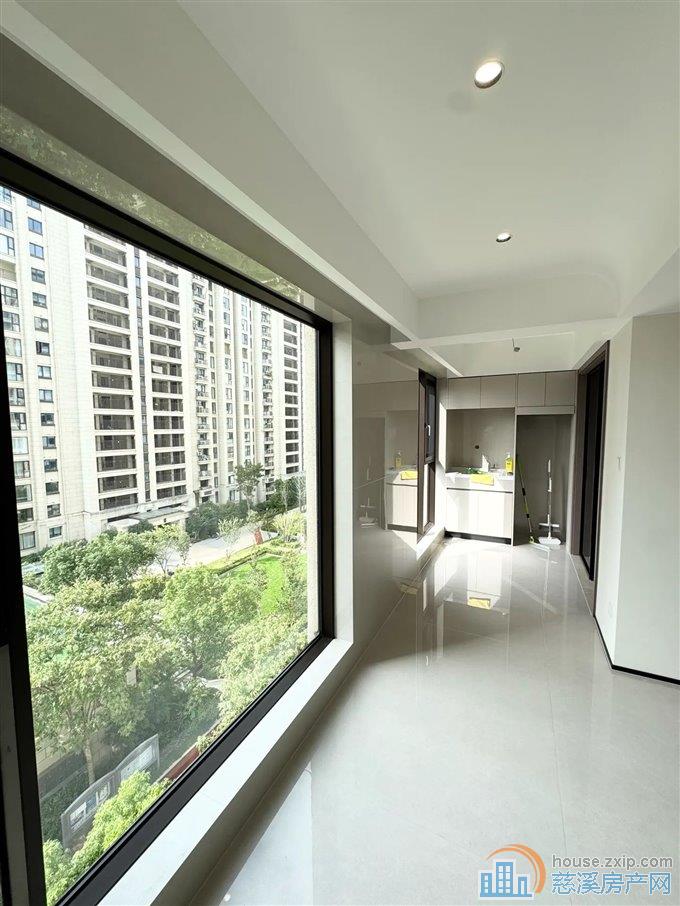 中海湖心半岛花苑  全新精装  明月湖