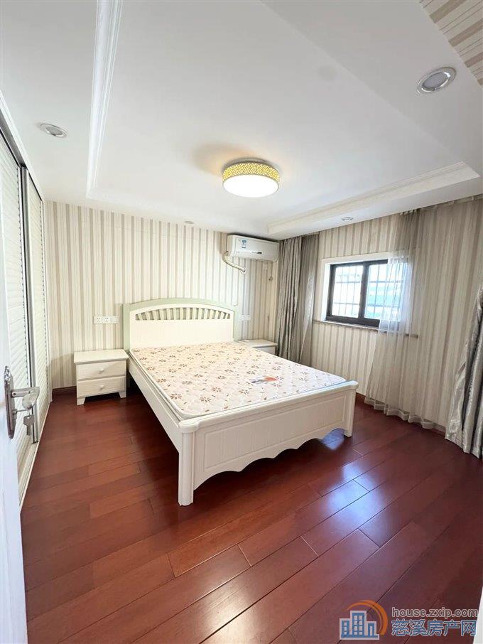 南池东区 洋房精装复式带车位杂物间