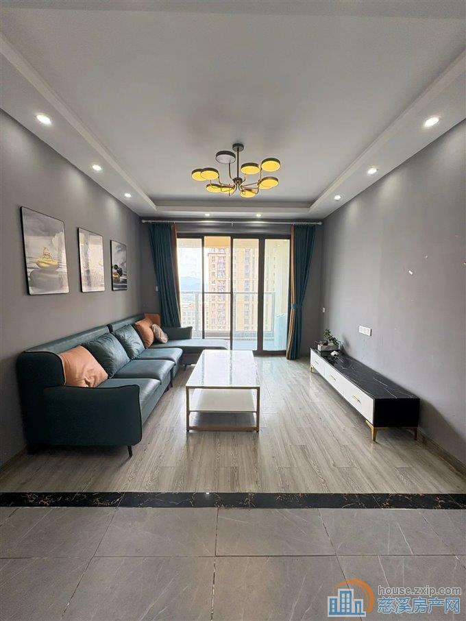 悦华府107平139万浙师大书包