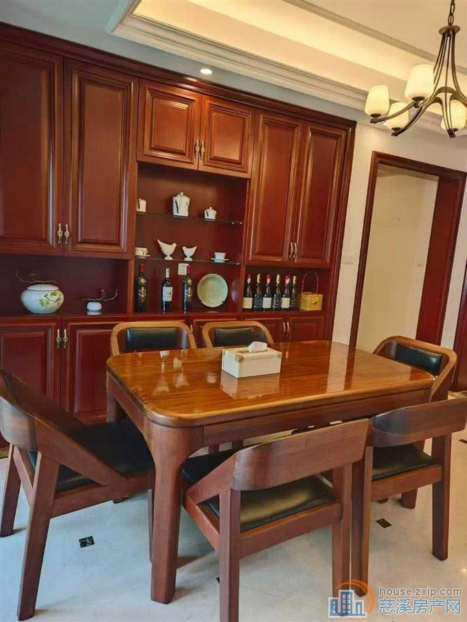 绿城玫瑰园165平+车位精装急卖308万