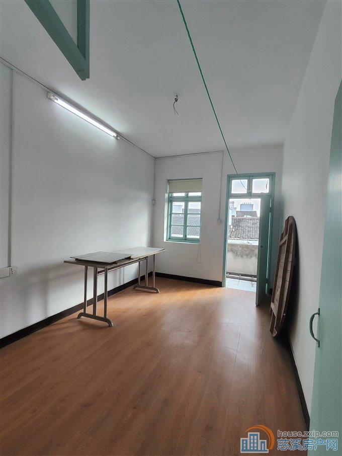 城东新村 100万 上林无在读