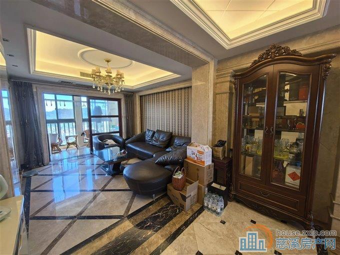 鸣北小区146平145万送车位