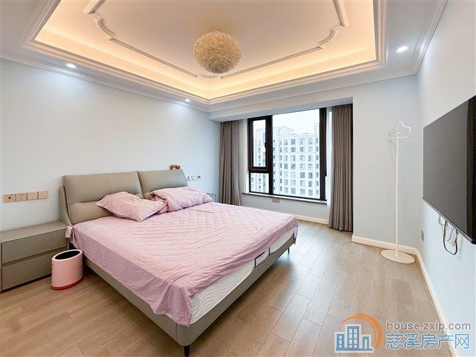 中交盛湖美庐126平婚装电梯洋房