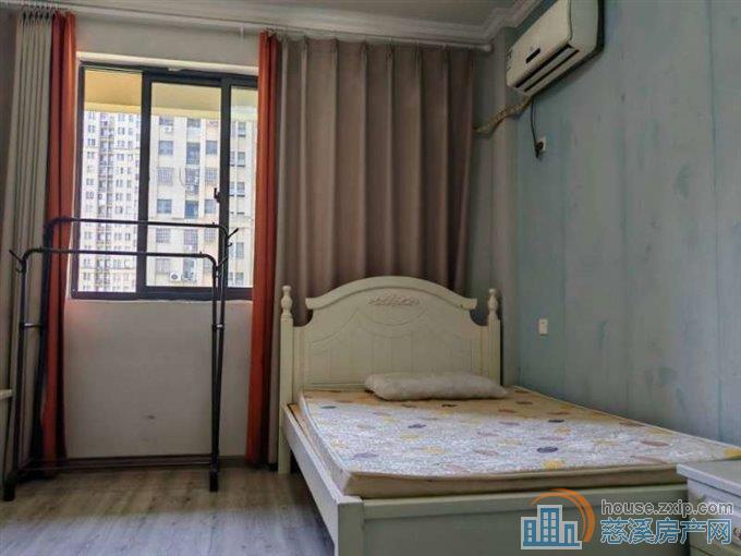 出租鸣北小区2300元