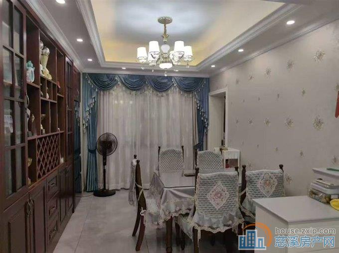 新潮塘南苑160平朝南四间精装车位储藏间