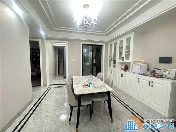 复地御溪雅苑 精装125平145万