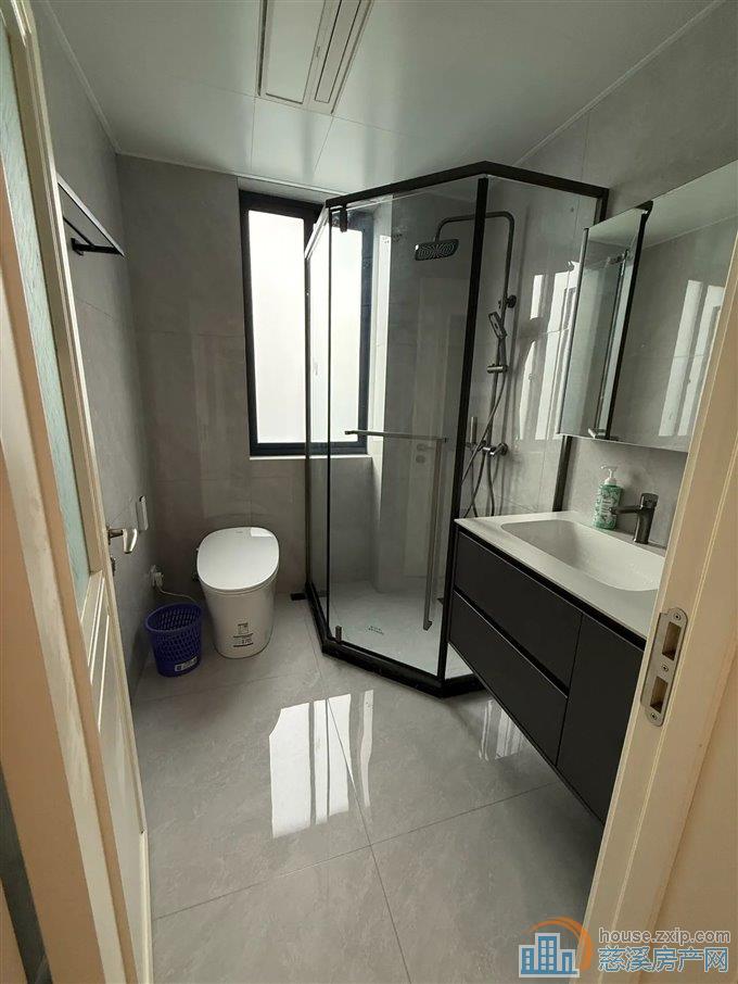 银桂苑142平9层洋房 精装送车位198