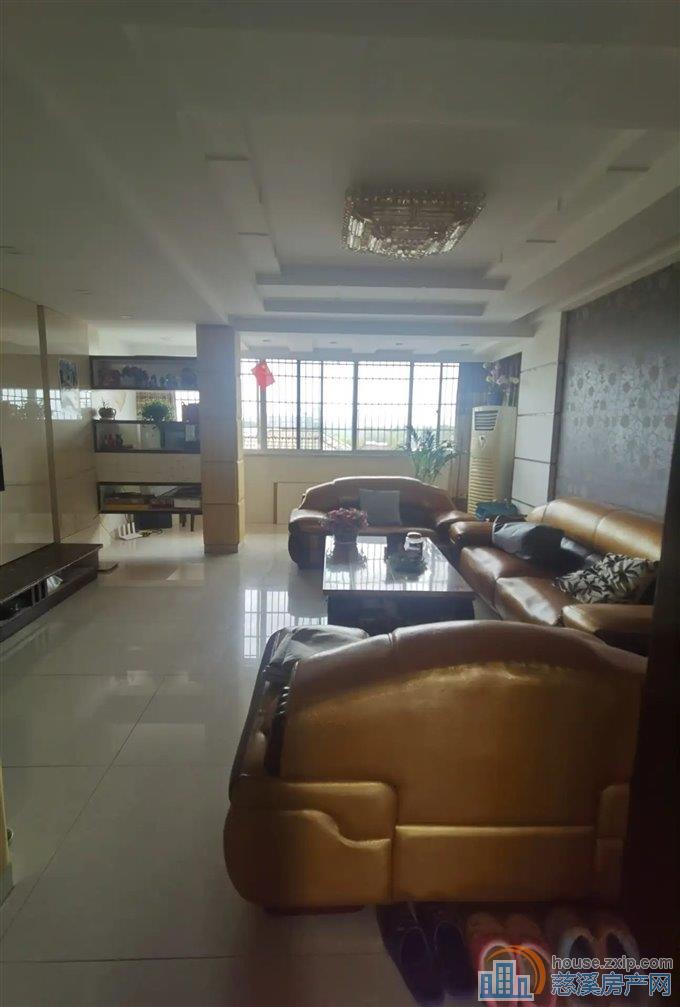 曙光家园竹苑213平156万送花园车库