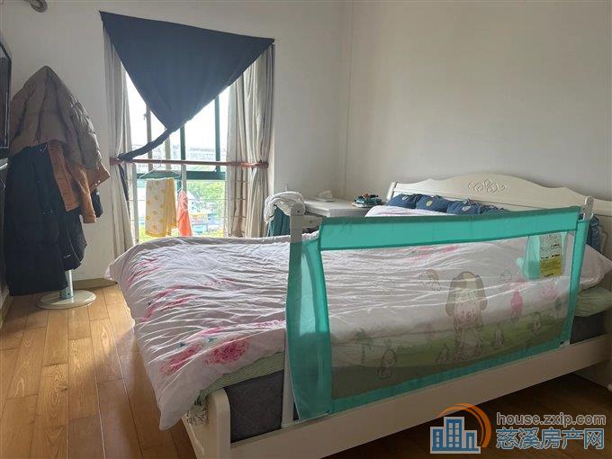 丽都苑108平84万送车位拎包入住