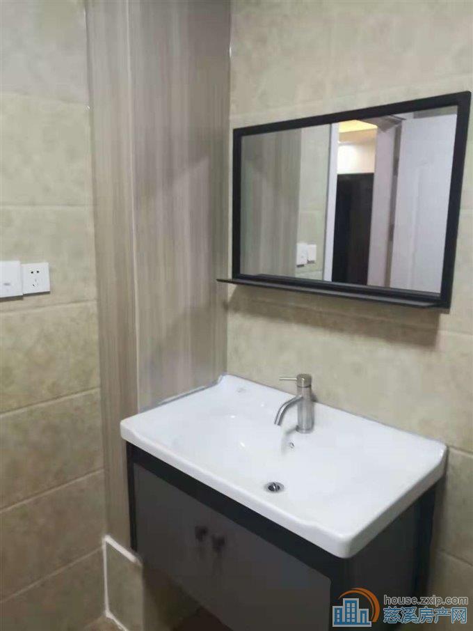 出租鸣北小区3500元