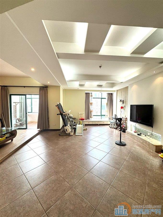 香溢美墅239.5平169.8万三复四五