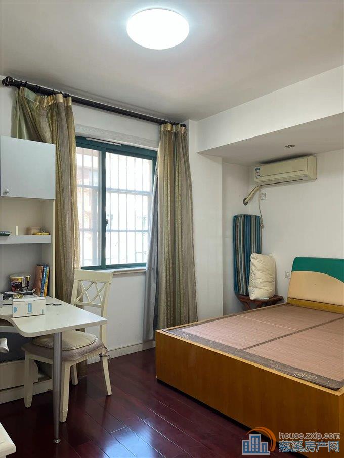 香溢美墅239平169.8万带露台车库