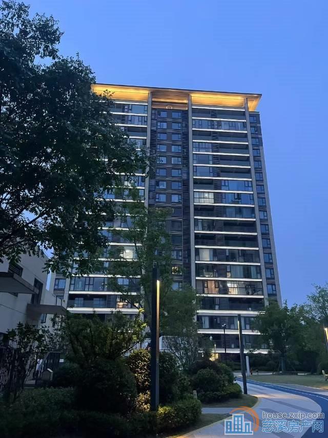 桃溪云庐电梯洋房115平三间朝南128万