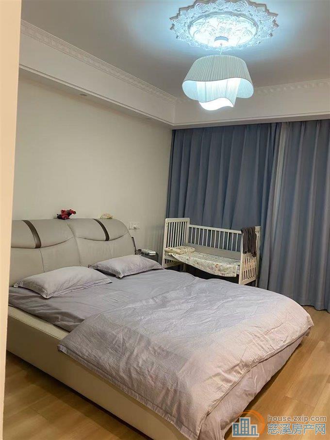 特价：天铂佳苑 🏡洋房中间楼层东边套