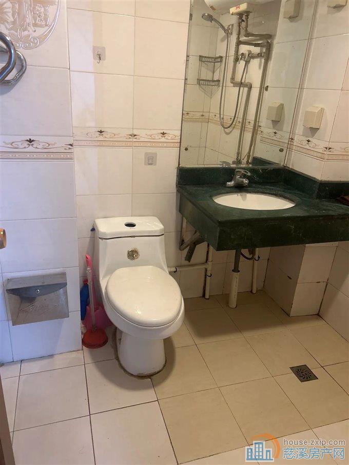 出租景观花苑二期2500元/月