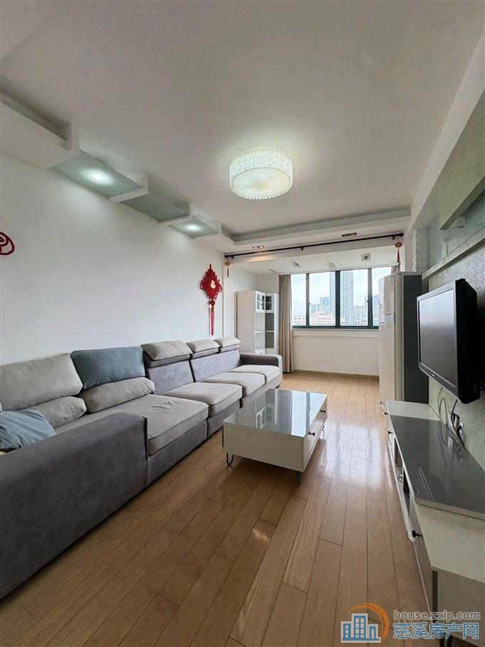 丽都苑108平84万送车位精装修