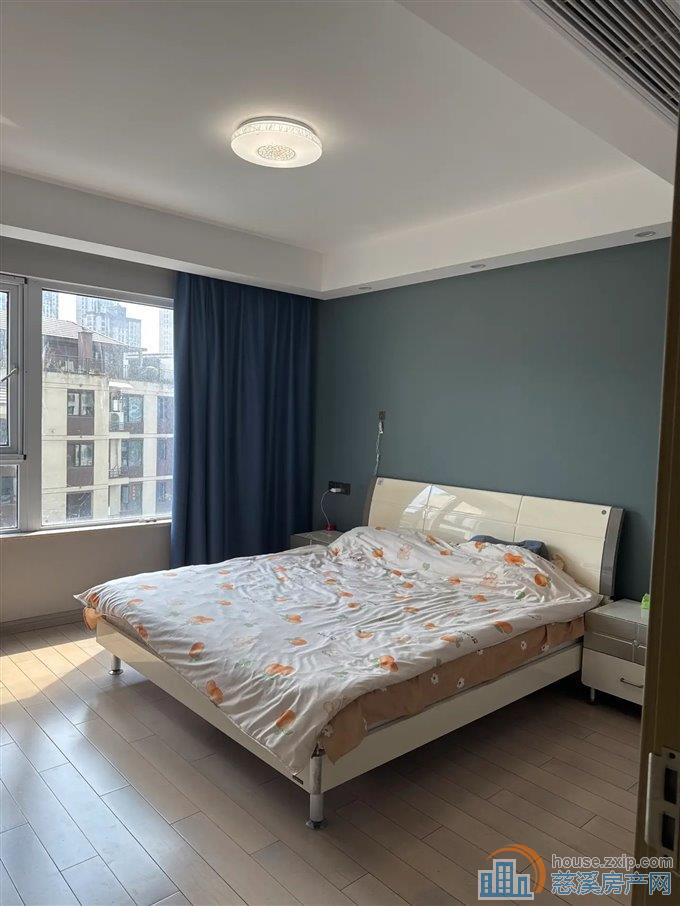 俯院江南北区141平213万送车位