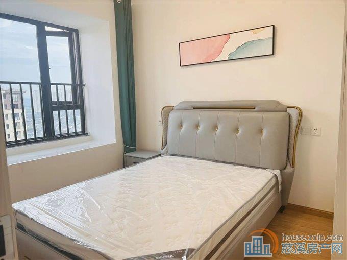 出租青樾府3000元