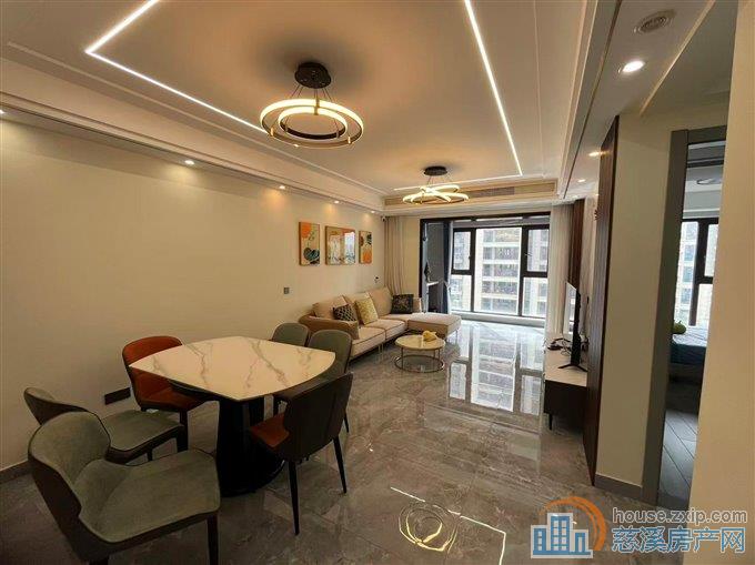 中海湖心半岛101平精装修180w黄金层