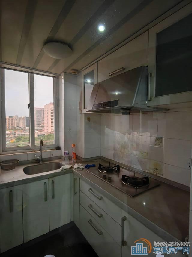 古塘金苑 精装 朝南 月租1400/月