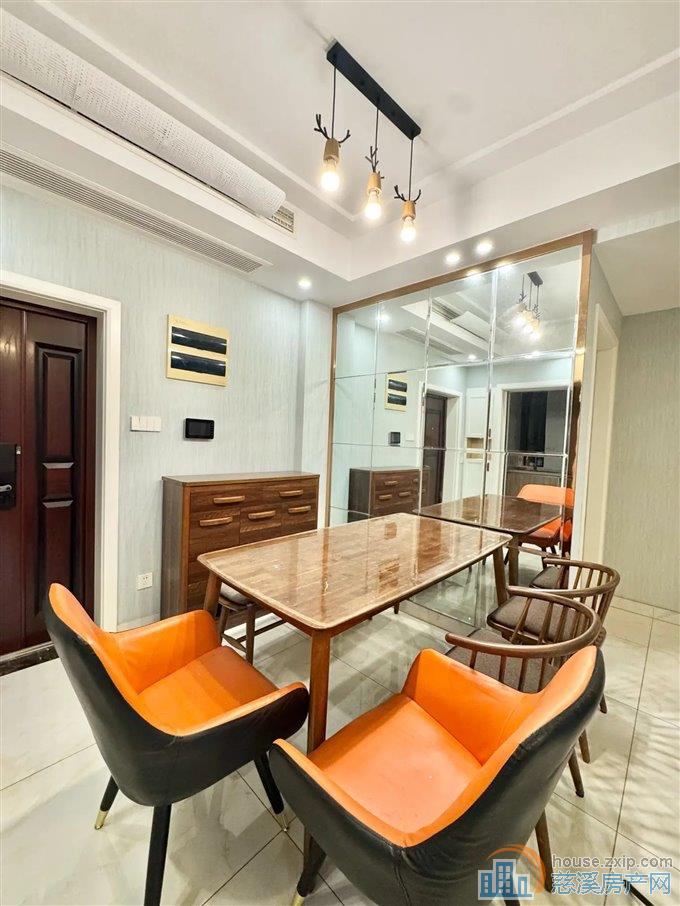 元亨雅园 精装 楼层好 带车位