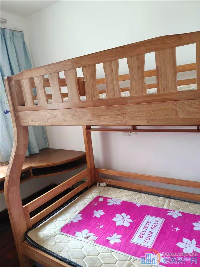 金山新村5楼精装二室1500元/月