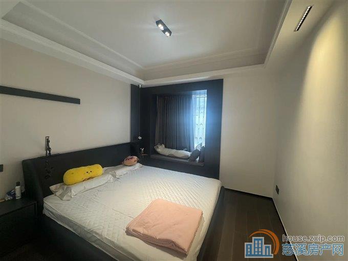 新力帝泊湾110平145万精装修