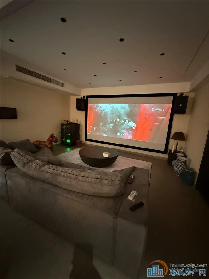 君慈名府220平带阳光房828万