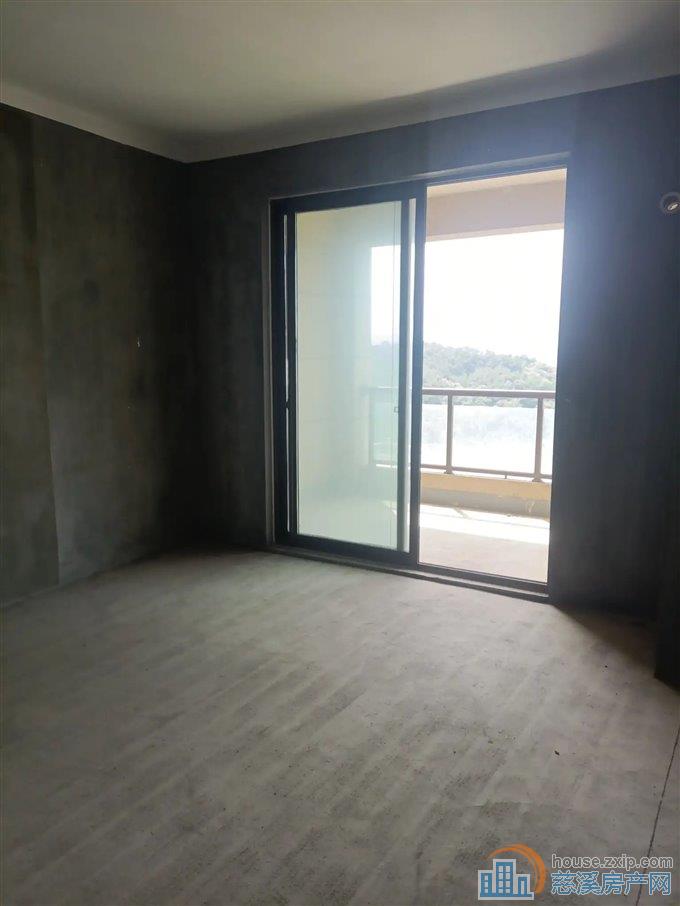 捡漏 恒泰嘉景园黄金楼层 边套 带车位