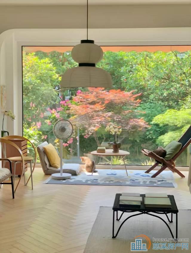 卓越湖樾云著二期下叠190平598万