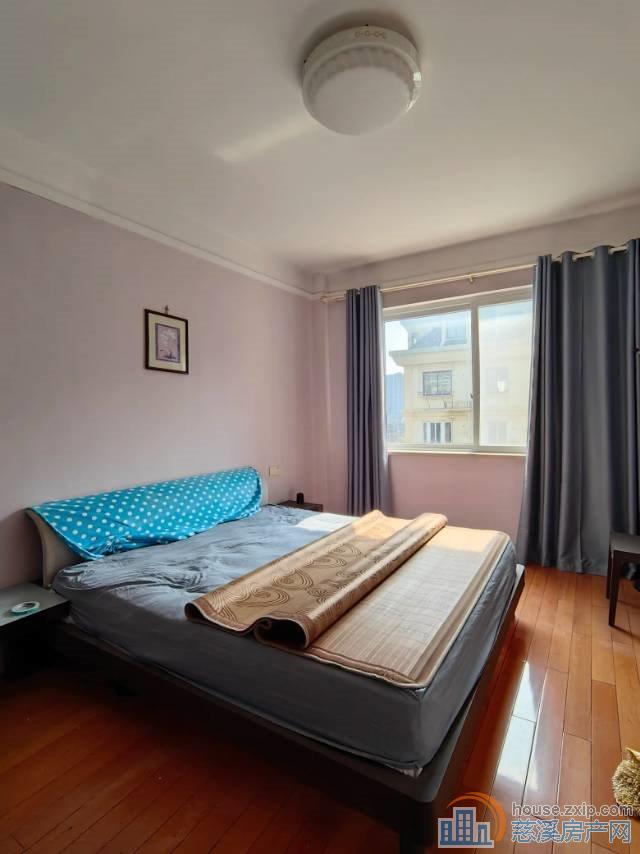 彩虹家园 精装 首次出租2600/月