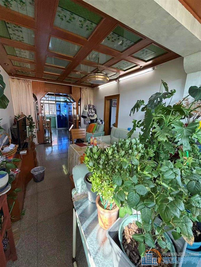 特价金山东区59.9万直接房源钥匙在