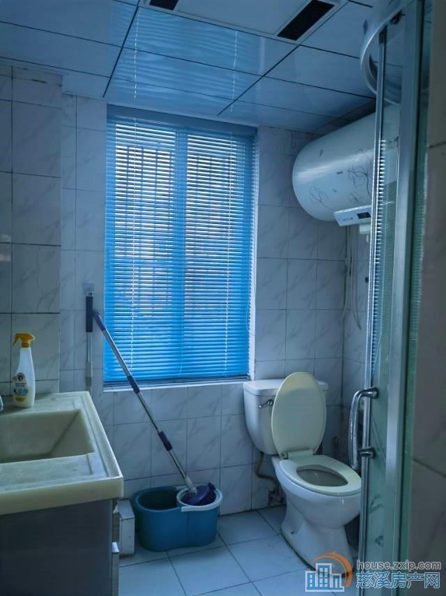 金穗公寓4楼1600月直接