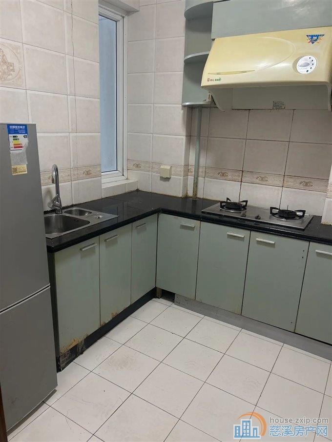 出租景观花苑二期2500元/月